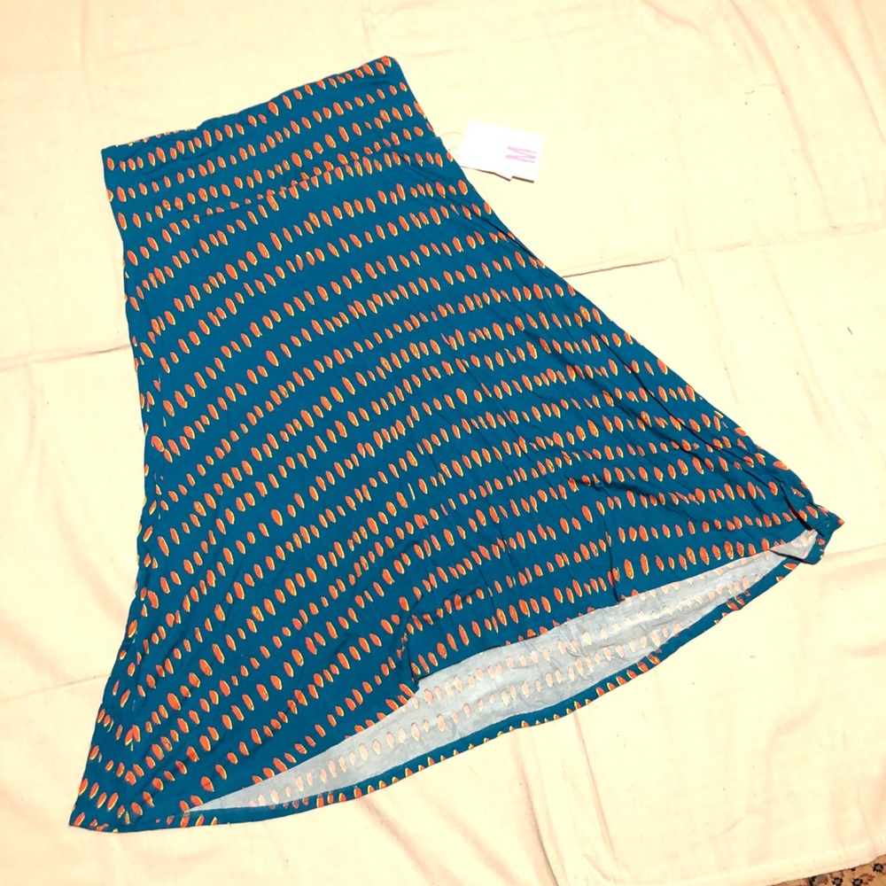 NWT M Azure skirt Lularoe